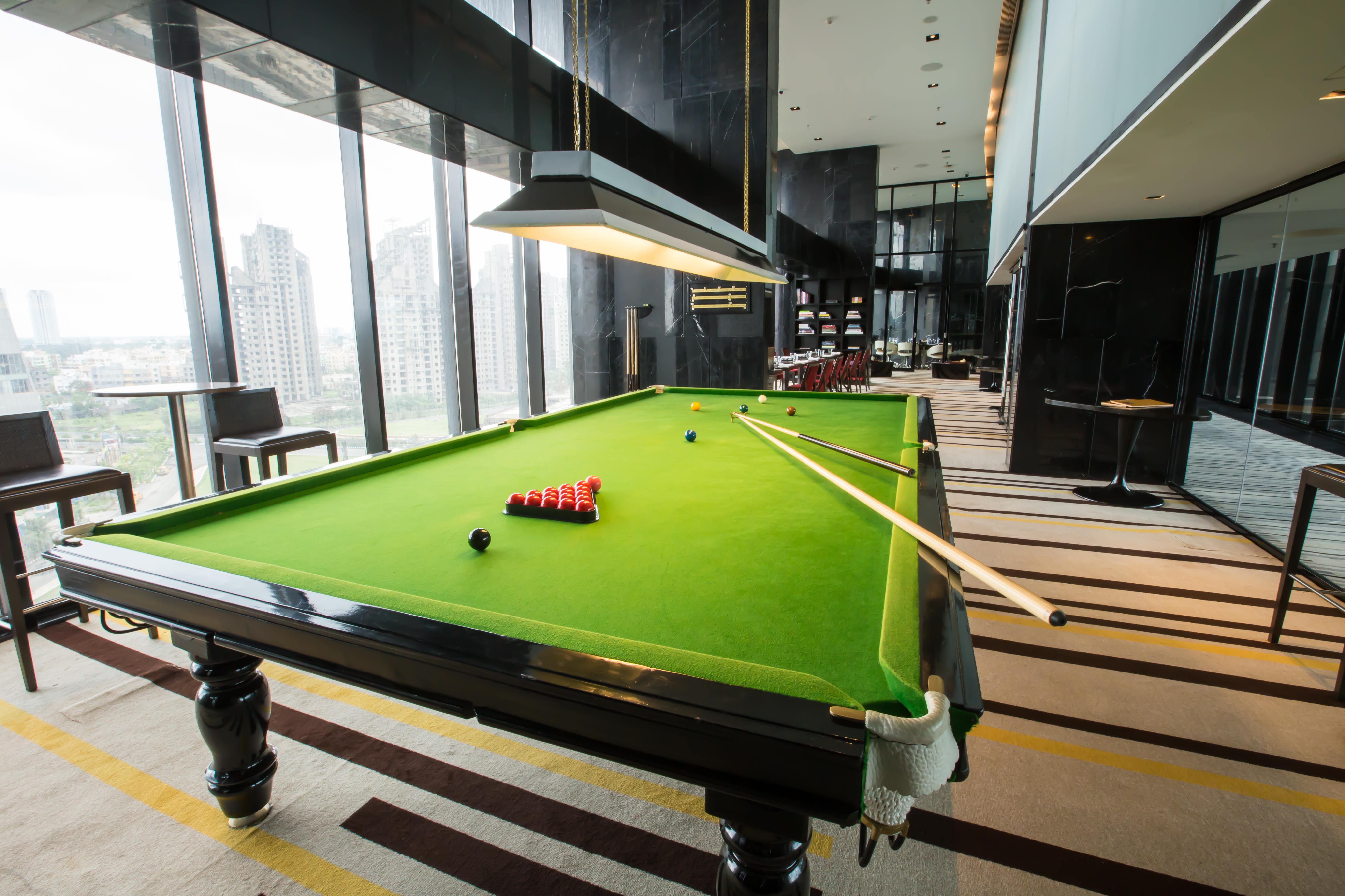 Novotel Kolkata Hotel And Residences Exterior photo A snooker table
