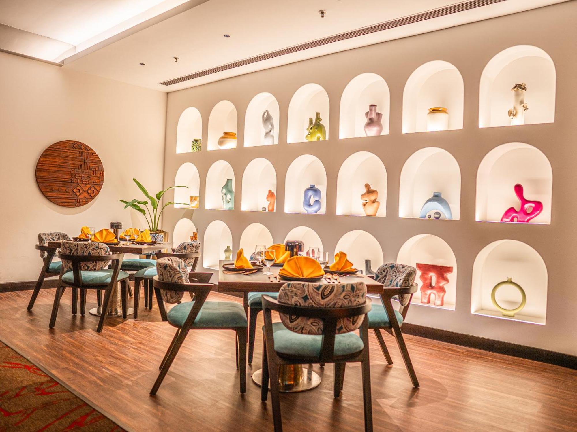 Novotel Kolkata Hotel And Residences Exterior photo The restaurant at the hotel