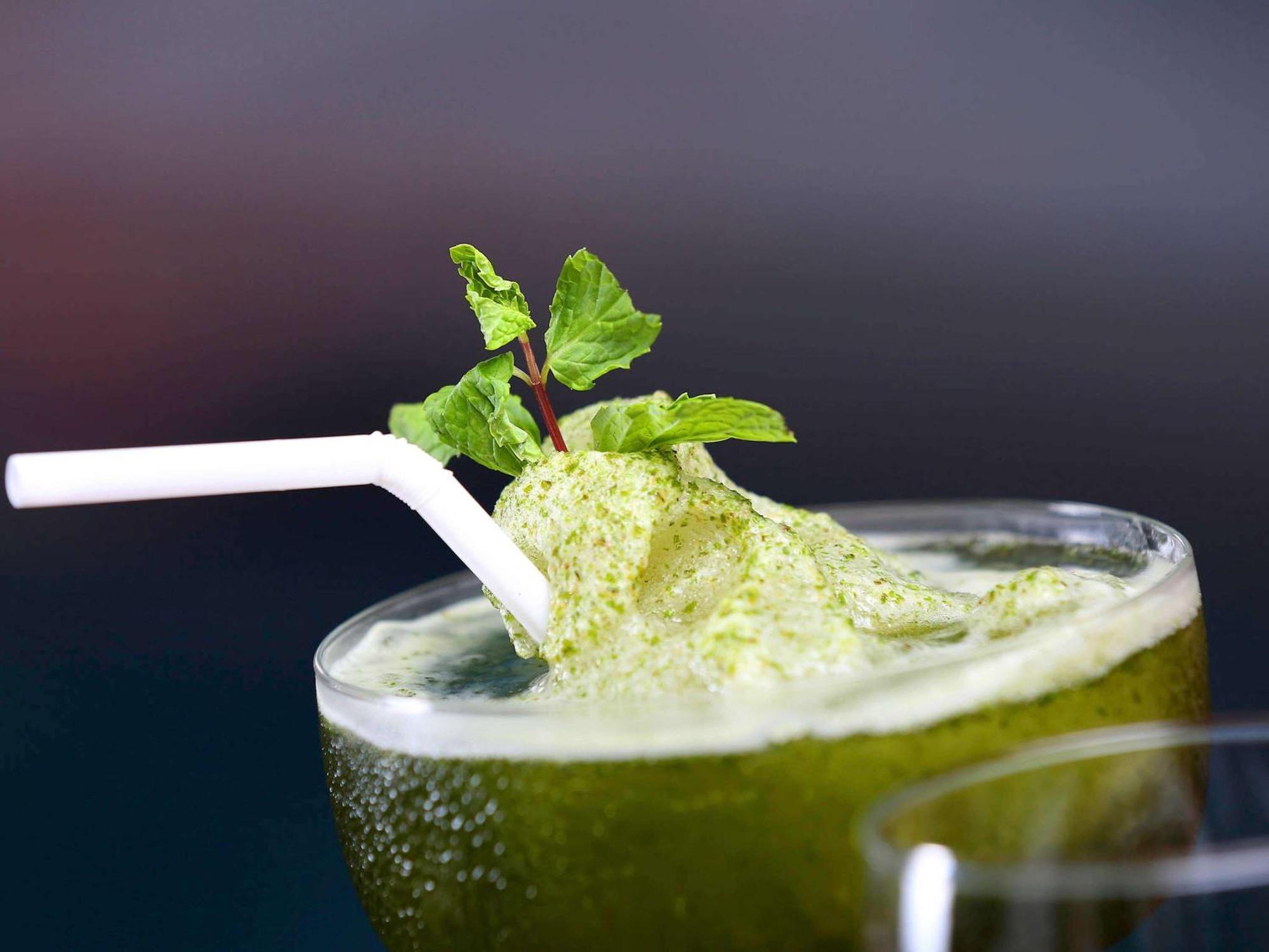 Novotel Kolkata Hotel And Residences Exterior photo A matcha drink